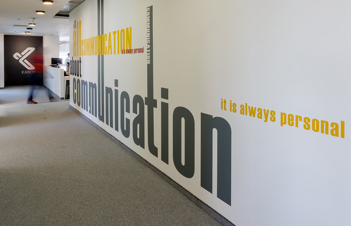 南京廠房裝修如何防止漆面出現(xiàn)裂紋？