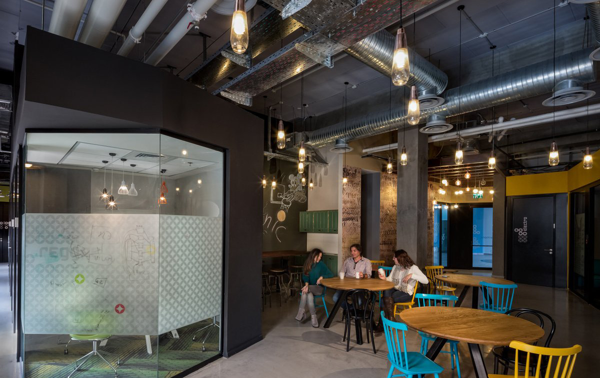 如何把女裝店裝修的高端大氣呢