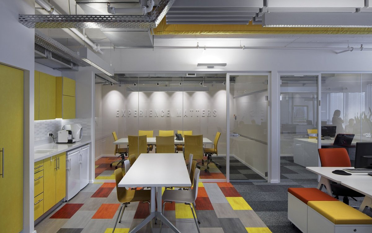 南京辦公室裝修中 常見墻面裂縫修復(fù)方法