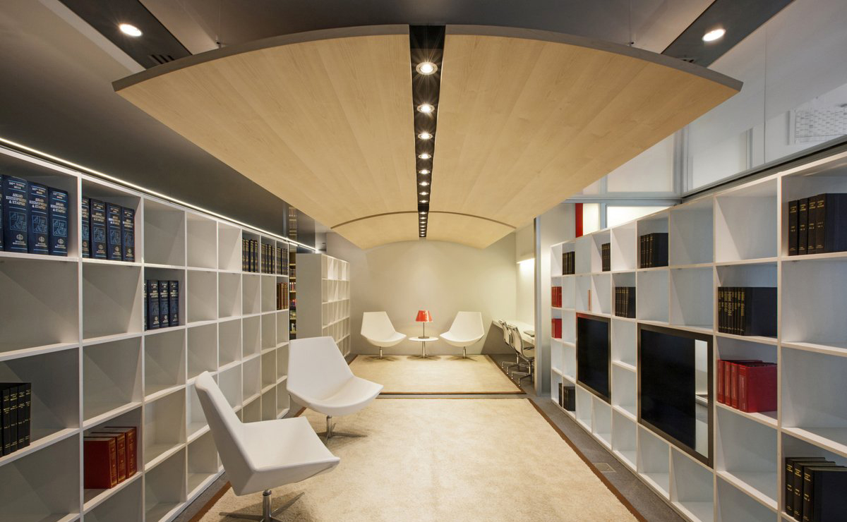 南京辦公室裝修中 辦公室辦公家具怎么補(bǔ)漆？