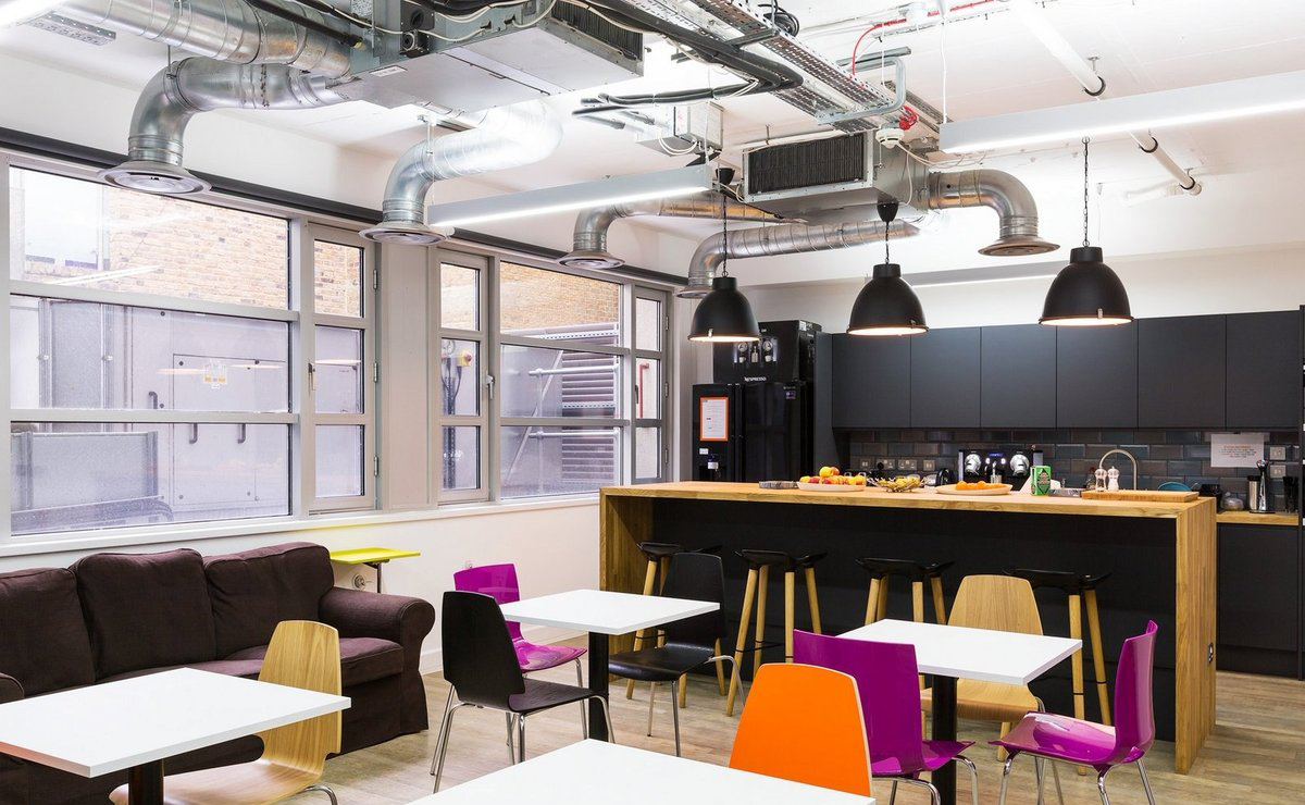 辦公室裝修中 卷簾窗簾怎么選購