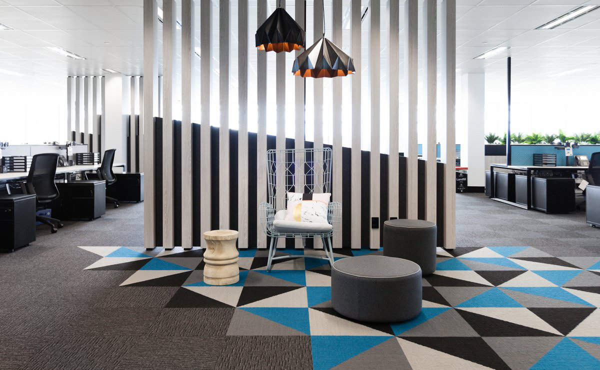 南京店面設(shè)計公司 服裝店設(shè)計如何吸引顧客眼球