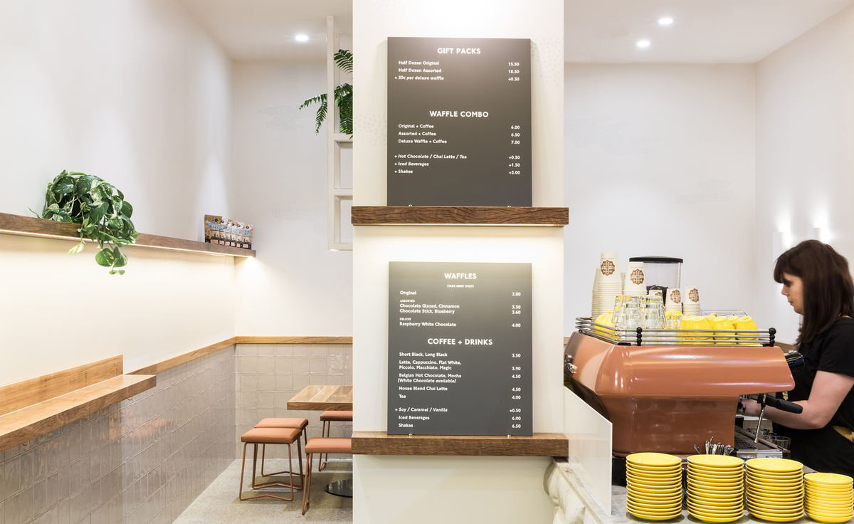 南京蛋糕店裝修公司 蛋糕店裝修設(shè)計(jì)燈光很重要