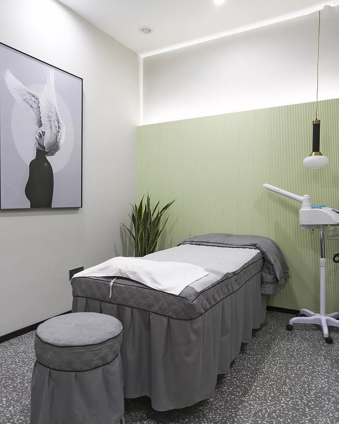 南京美甲店裝修哪家好 美甲店設(shè)計要點