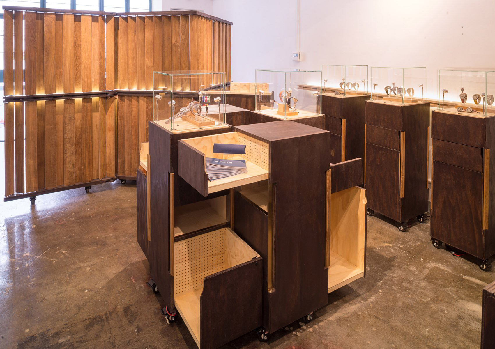 南京專業(yè)珠寶店裝修公司 珠寶店裝修具有哪些要