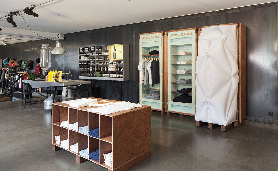 南京女裝店裝修公司 韓式女裝店設(shè)計(jì)裝修要求