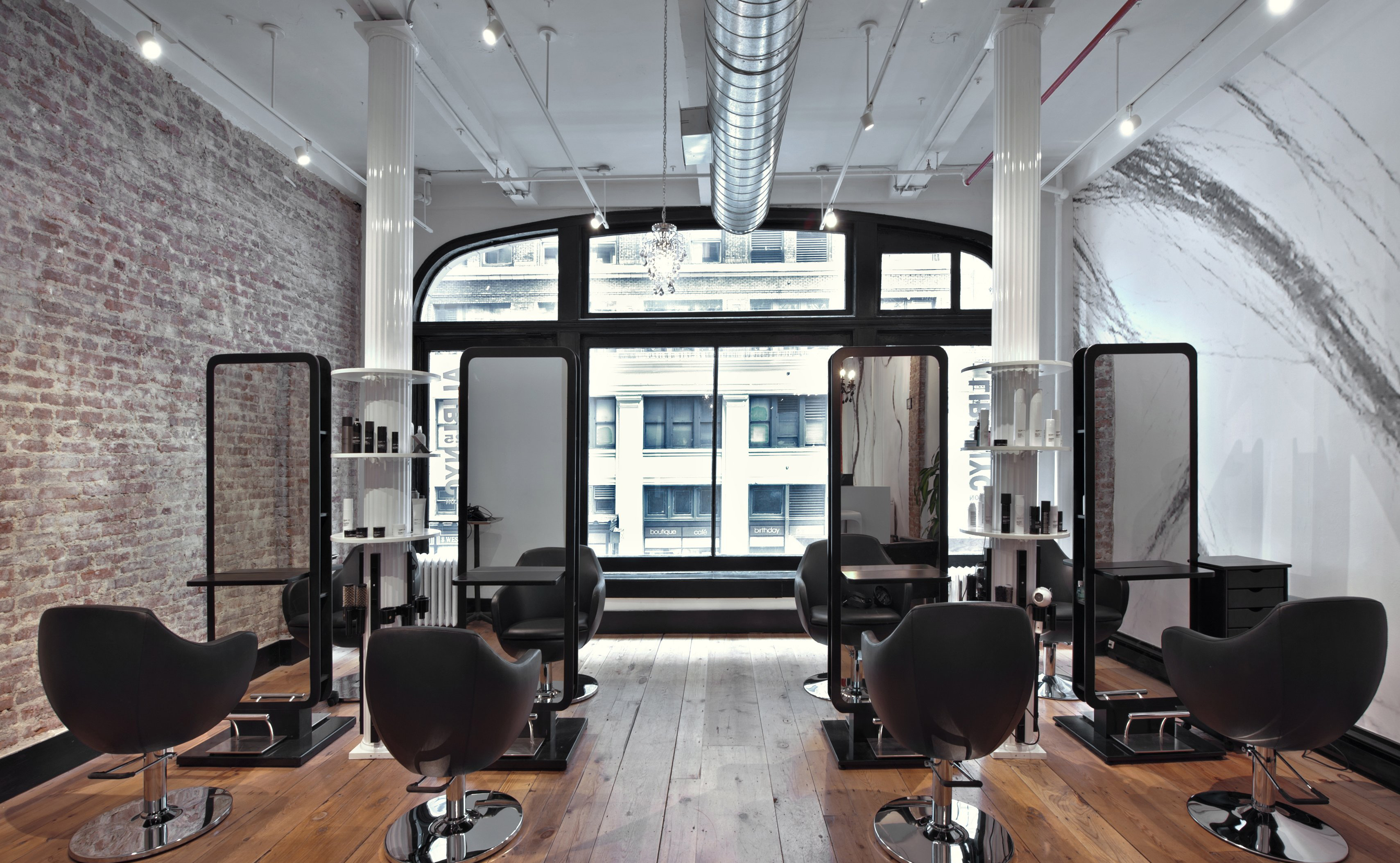 南京美發(fā)店裝修 美發(fā)店設(shè)計(jì)重點(diǎn)關(guān)注什么