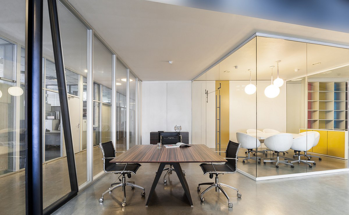 辦公裝修大廳燈具怎么選擇及注意事項(xiàng)