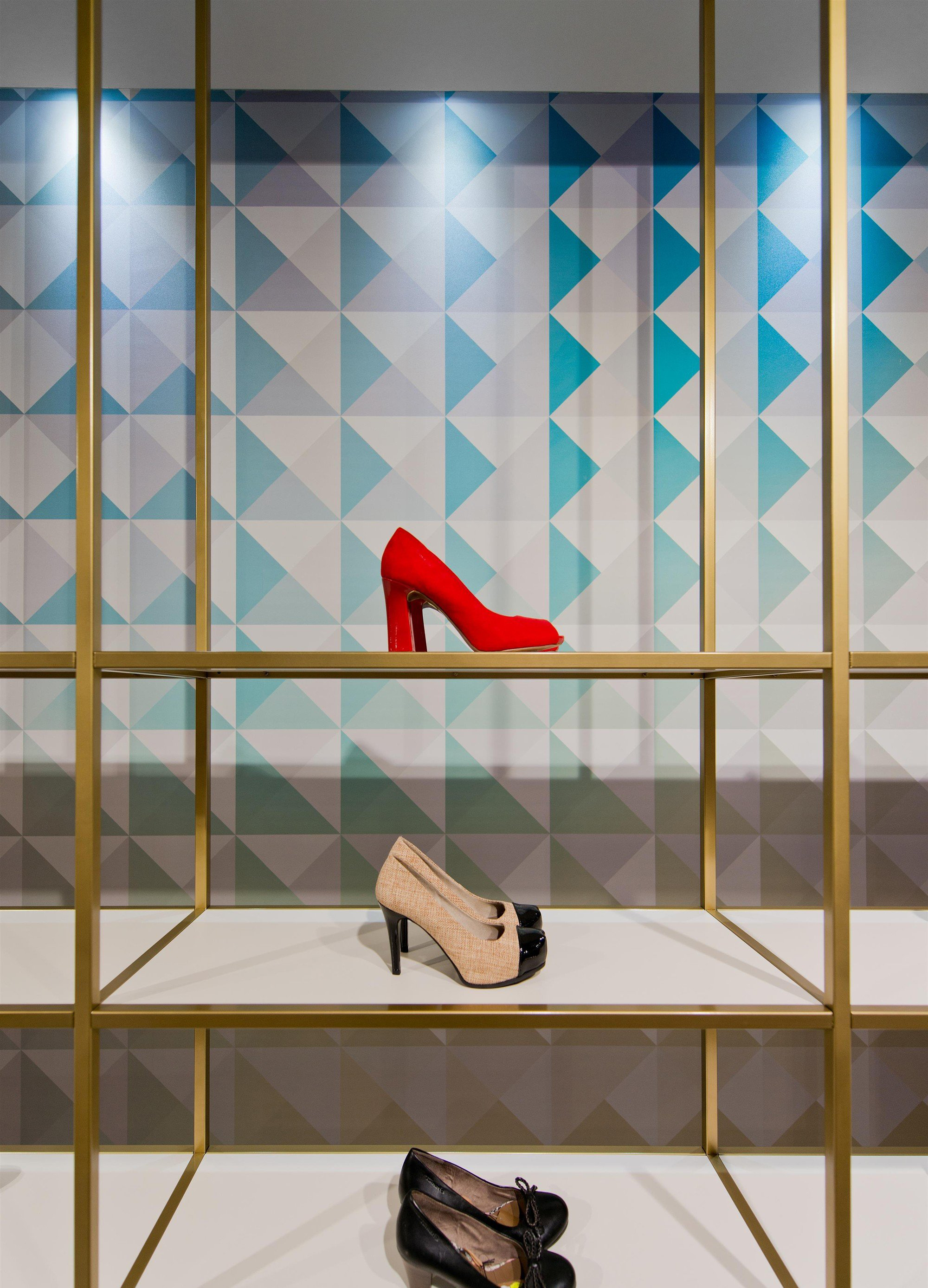 南京服裝店裝修設(shè)計(jì)賣(mài)場(chǎng)布置的原則