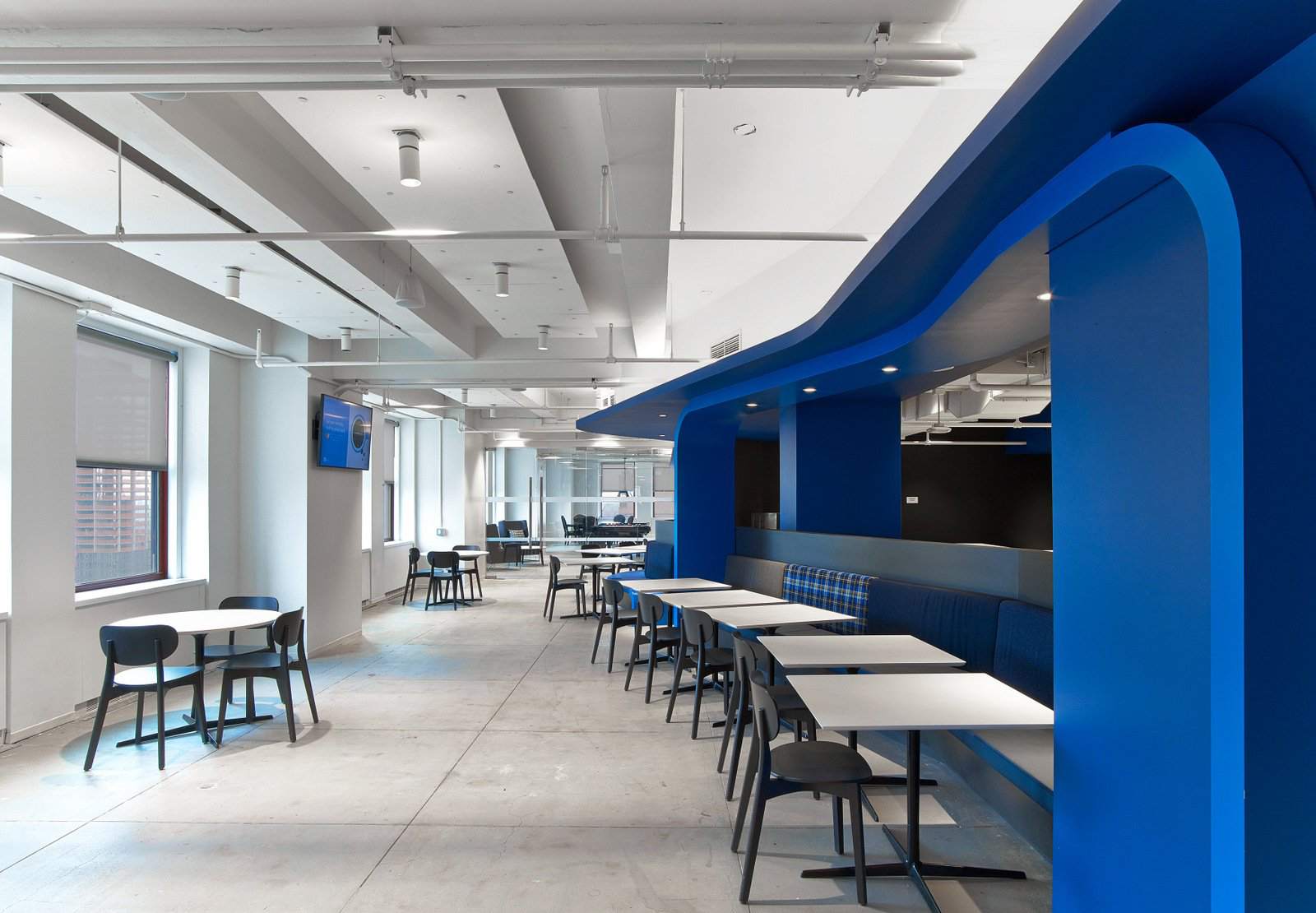 南京辦公裝修烏金木家具好不好？