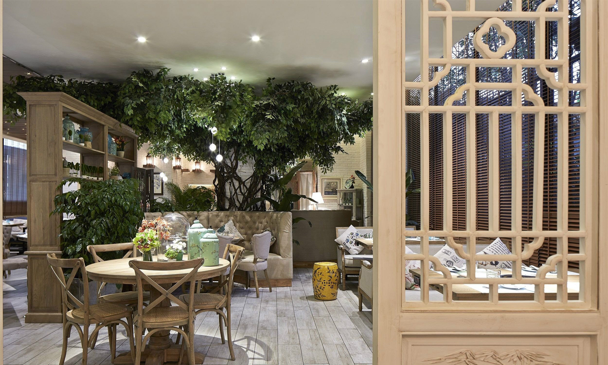 南京火鍋店裝修設(shè)計如何留住顧客