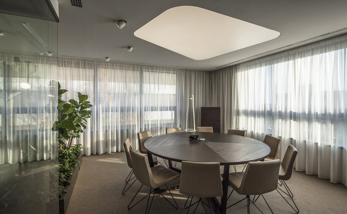 南京辦公室裝修設(shè)計(jì)綠植配置的原則