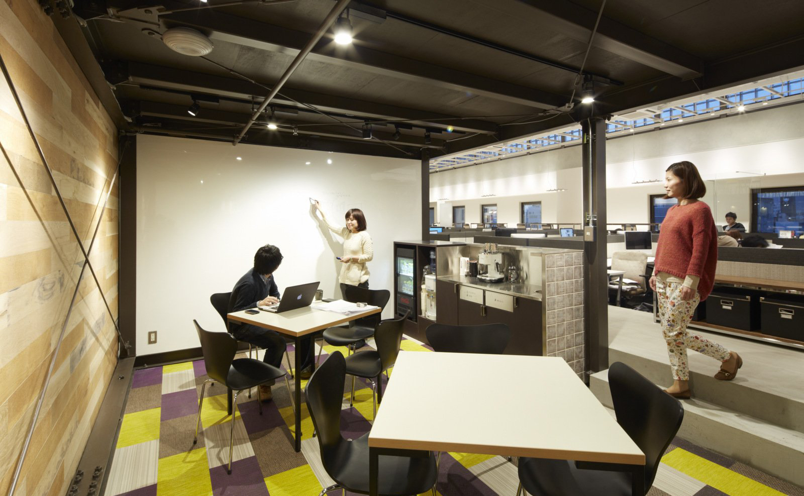 南京辦公裝修公司 南京loft裝修費(fèi)用的預(yù)算