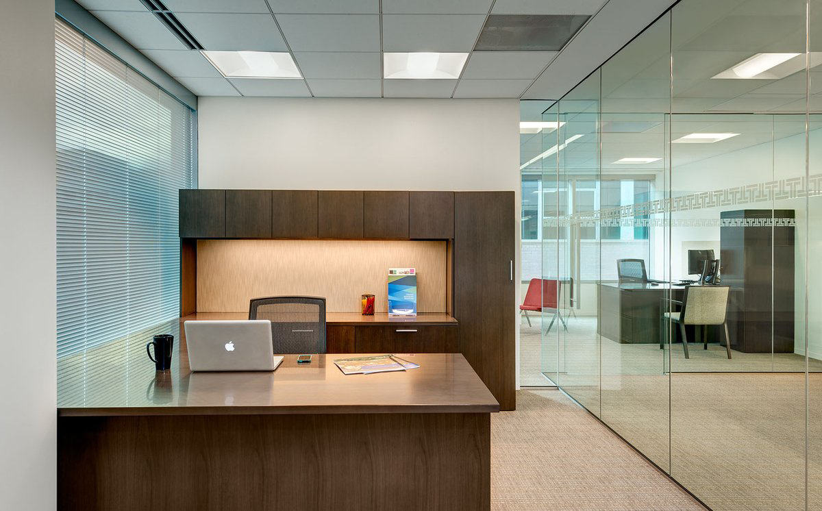 南京辦公裝修中央空調(diào)風(fēng)管怎么清洗？