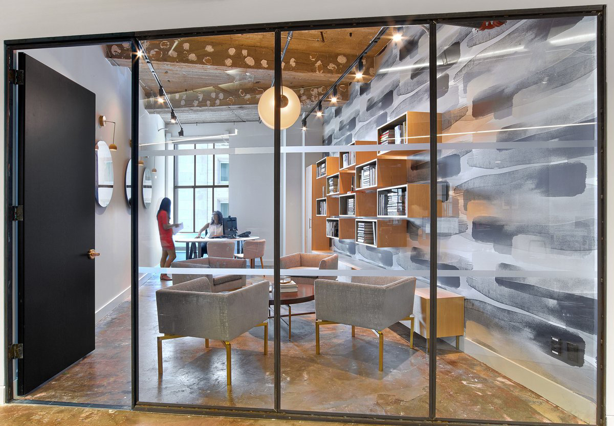 南京辦公室裝修的植物應(yīng)該怎么養(yǎng)？